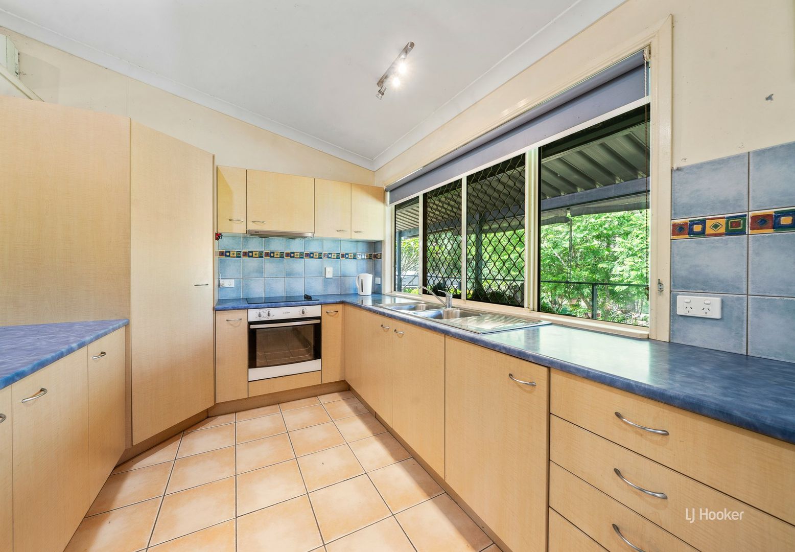 23 Laurette Drive, Glenore Grove QLD 4342, Image 2