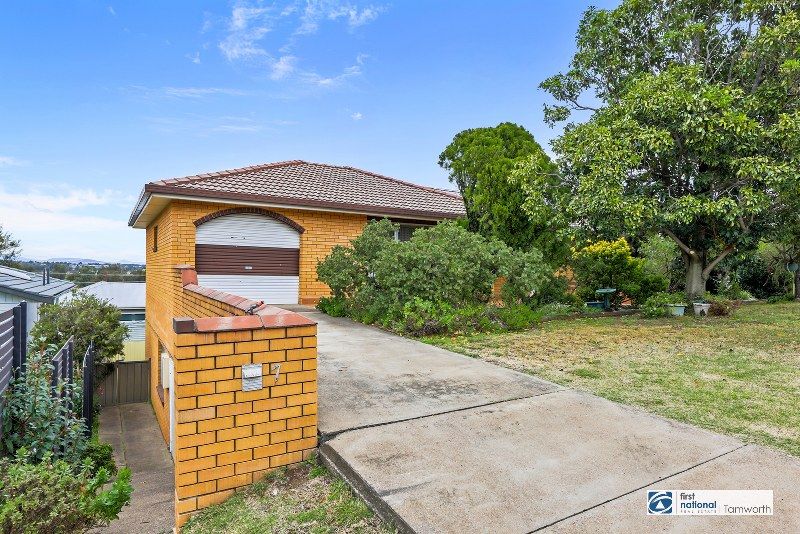 7 Carmichael Avenue, East Tamworth Property History & Address