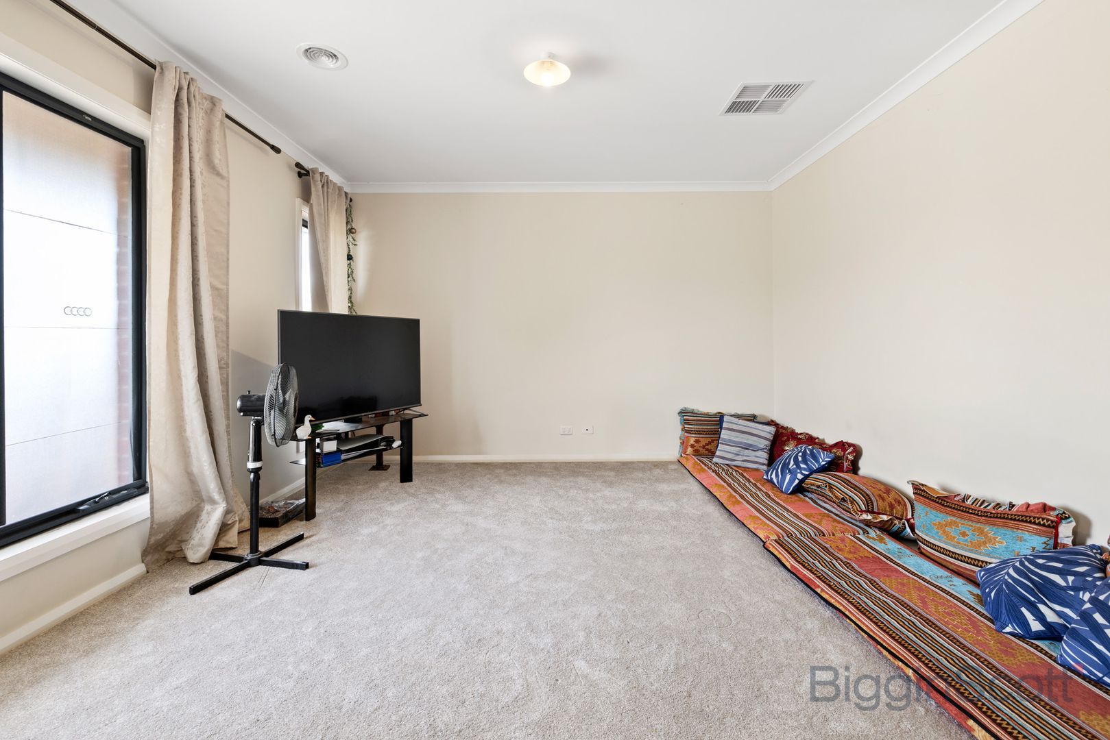 24 Clement Way, Melton South VIC 3338, Image 2
