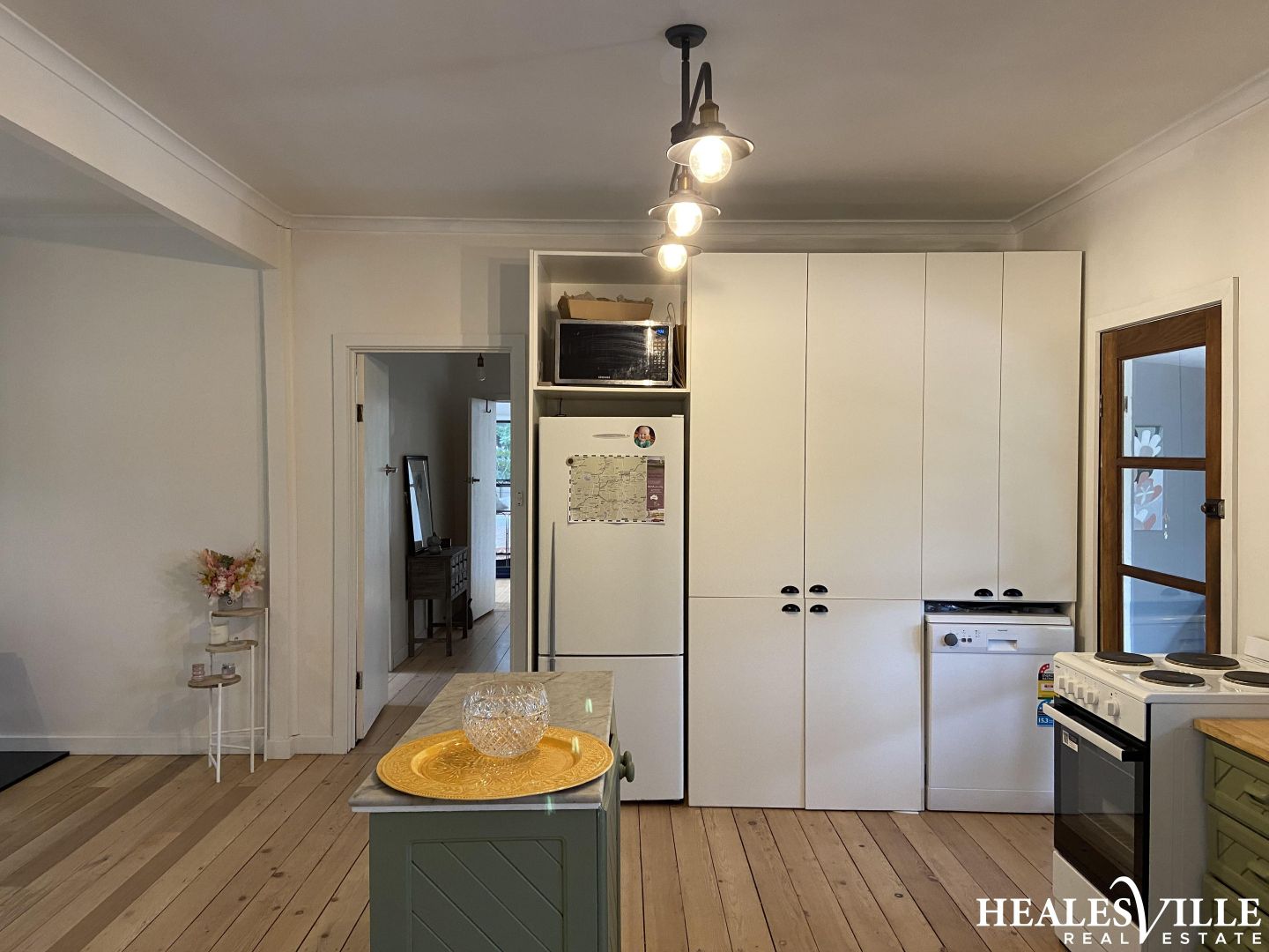 17 Newgrove Road, Healesville VIC 3777 House For Rent 525 Domain