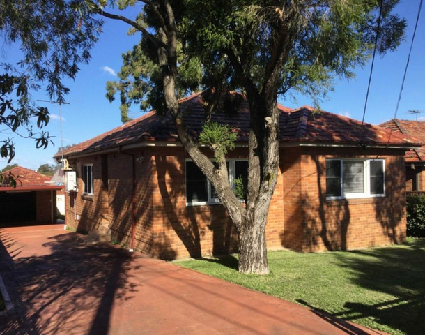 8 Thomas Street, Merrylands NSW 2160