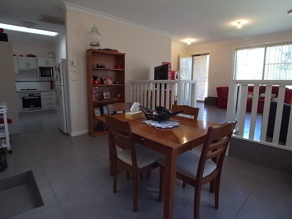 2/5 Alexander Close, Aberdeen NSW 2336, Image 0