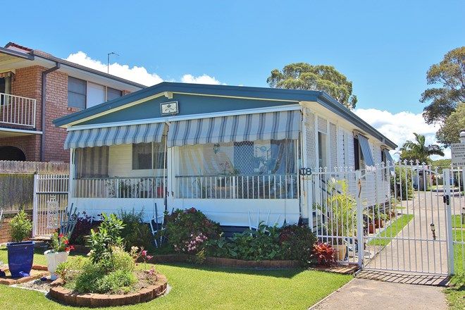 Picture of 18/478 Ocean Drive, LAURIETON NSW 2443