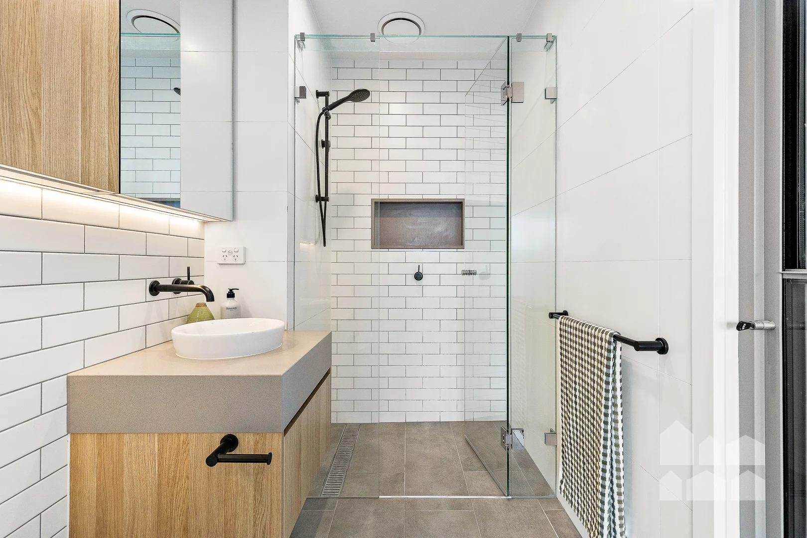 Additional image 12 of 24A Emma Street, Seddon VIC 3011