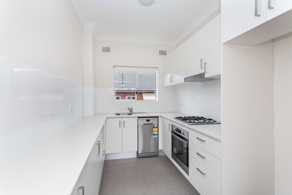 2 bedrooms Apartment / Unit / Flat in 12/97 Queenscliff Road QUEENSCLIFF NSW, 2096