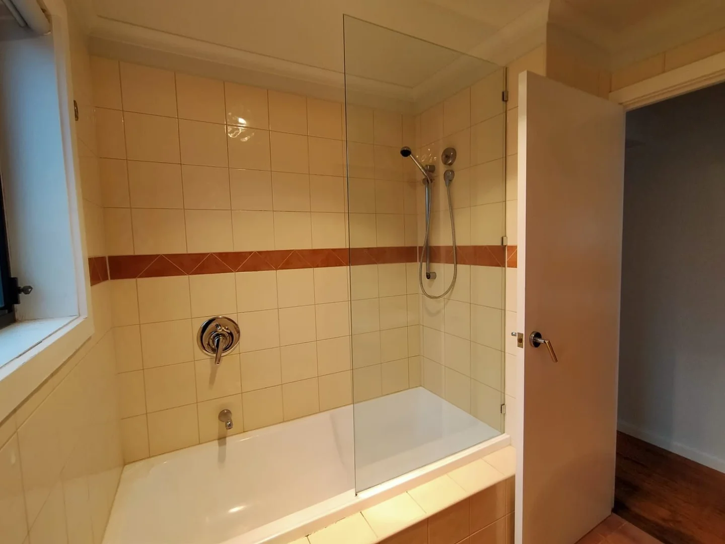 Additional image 7 of 2/15 Wrexham Road, Windsor VIC 3181