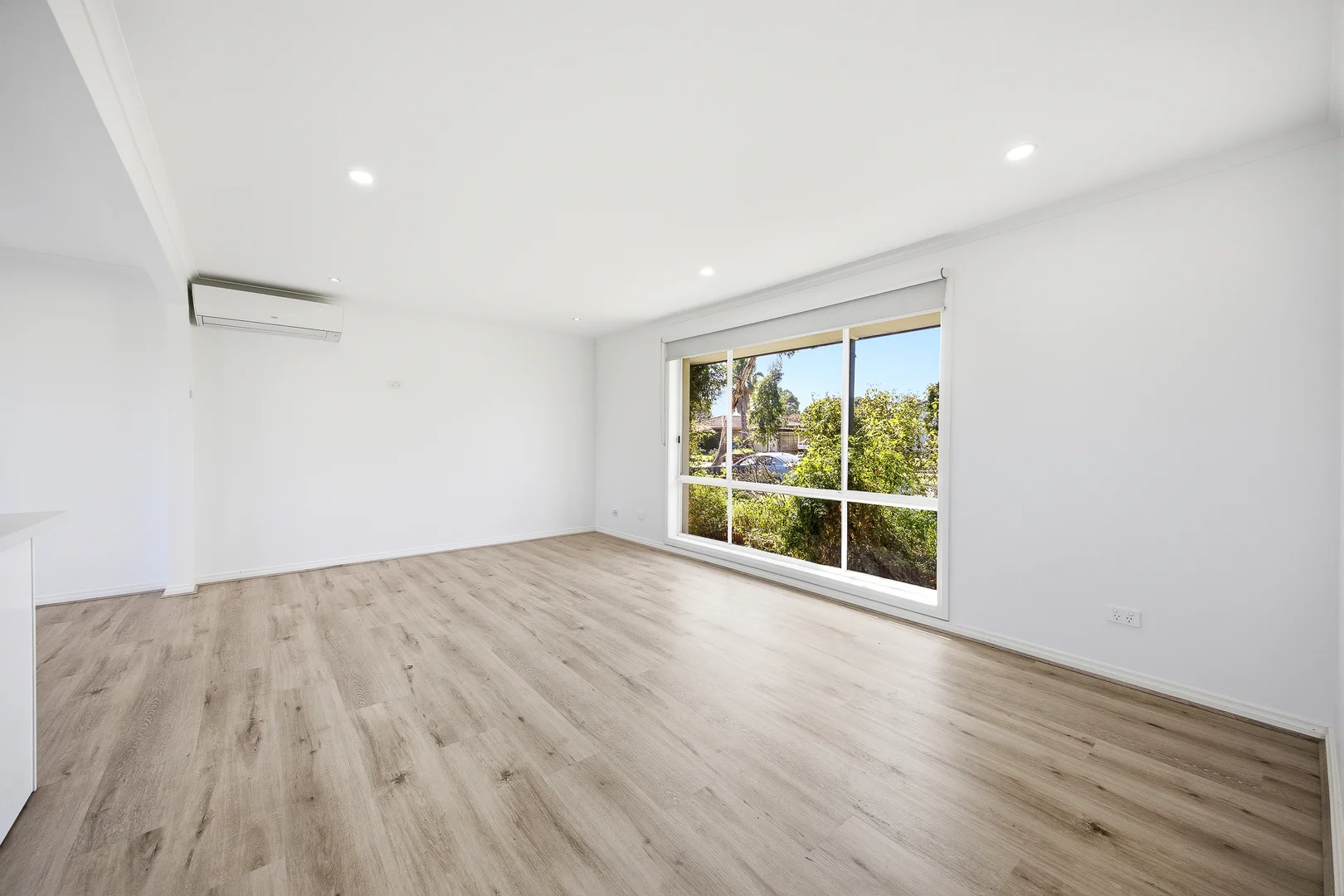 Additional image 4 of 71 Gipps Crescent, Cranbourne North VIC 3977