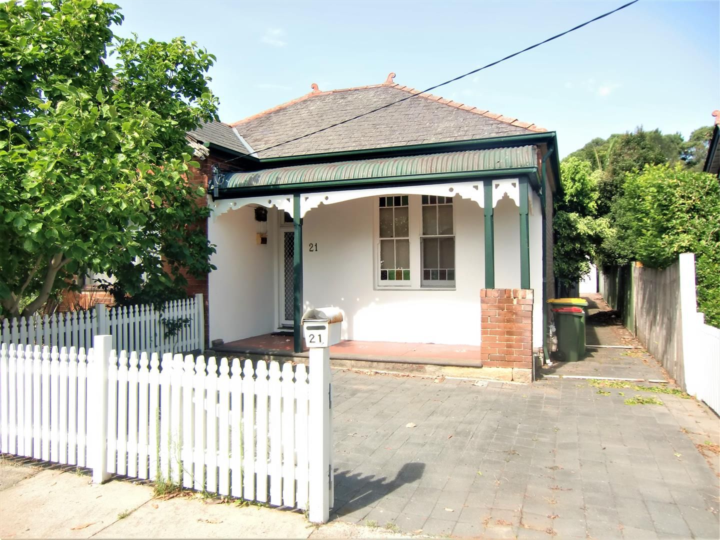 3 bedrooms House in 21 Hawthorne Parade HABERFIELD NSW, 2045