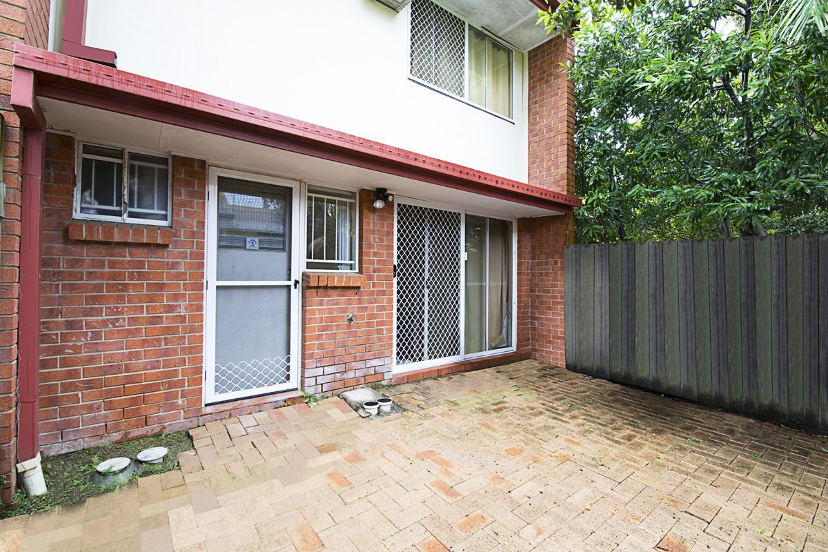 2 bedrooms Townhouse in 22/132 Smith Road WOODRIDGE QLD, 4114