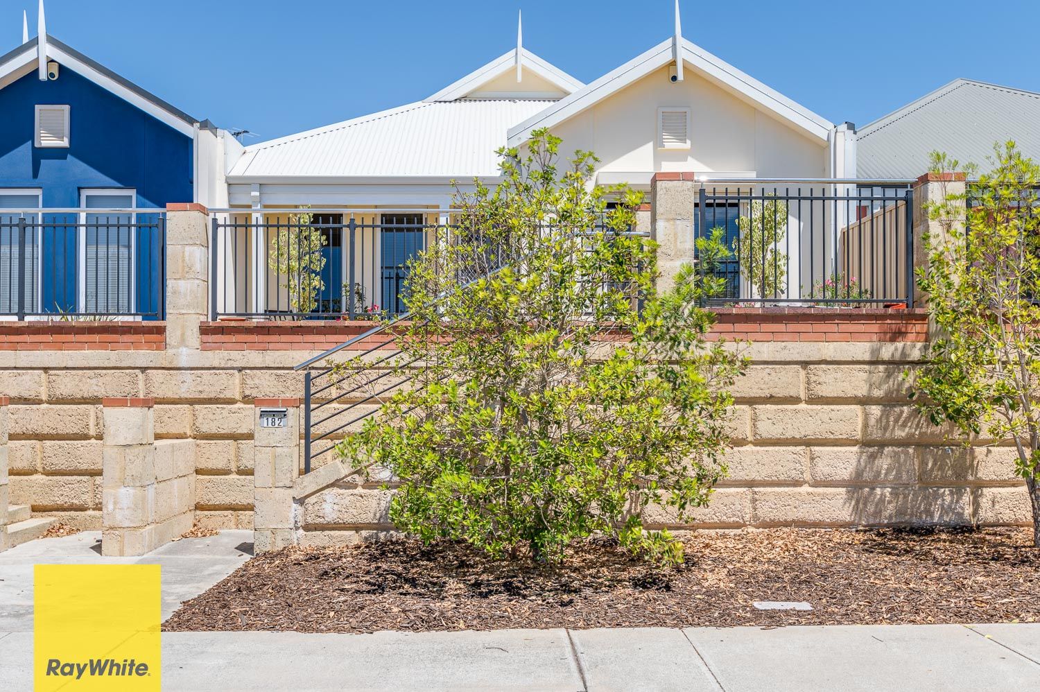 3 bedrooms House in 182 Kingsway DARCH WA, 6065