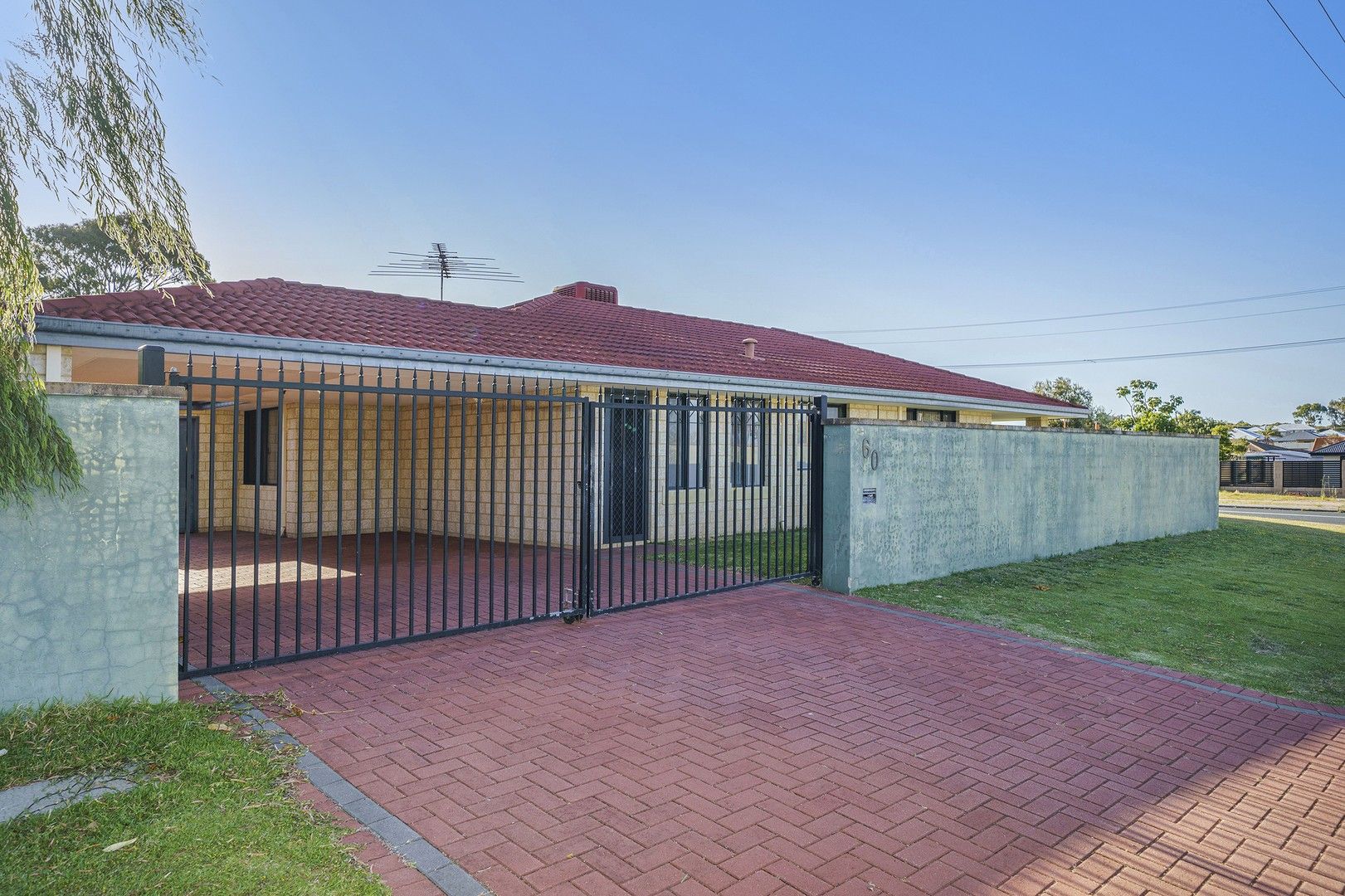 60 Spinaway Street, Craigie WA 6025, Image 0