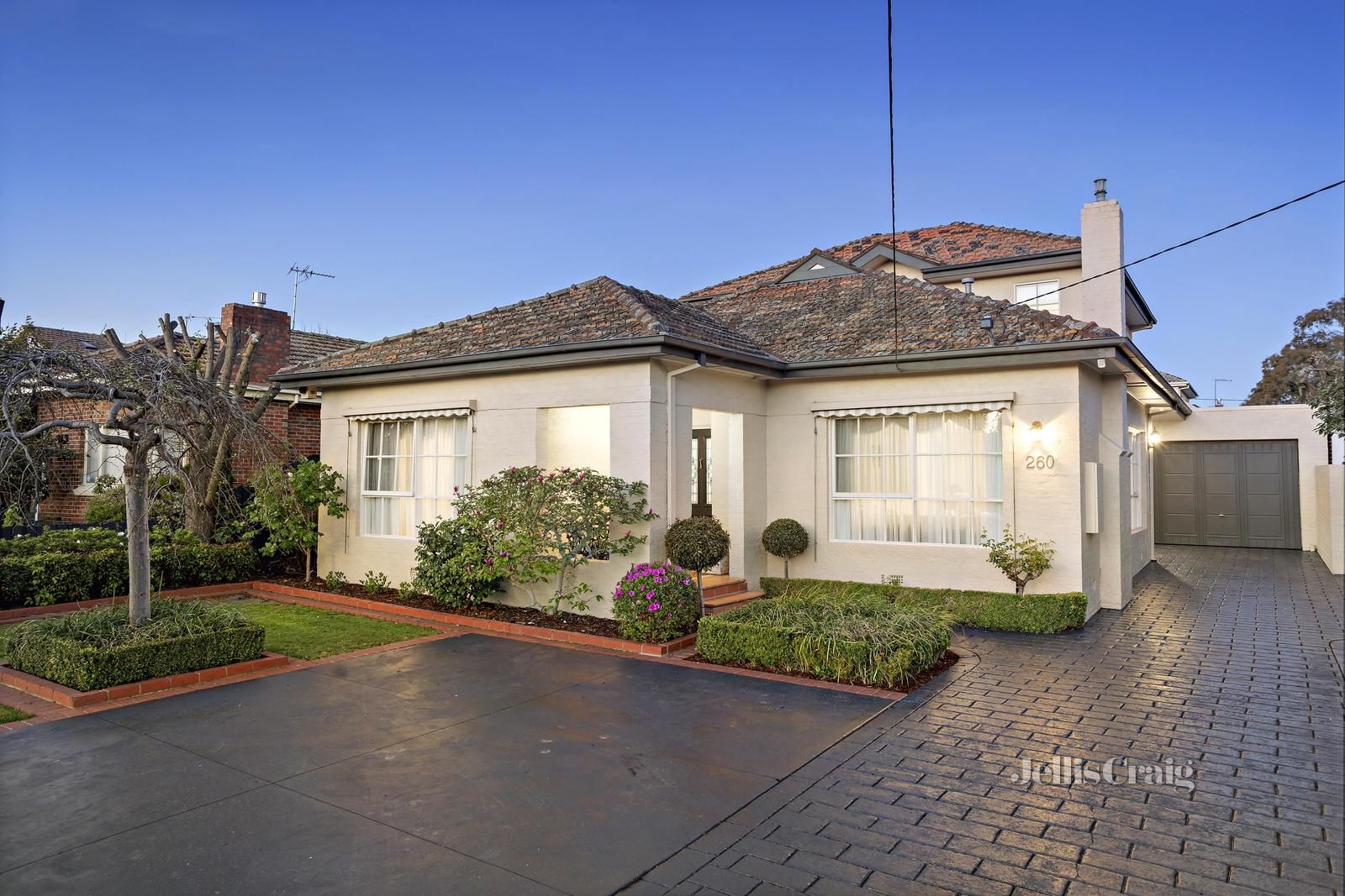 3 bedrooms House in 260 Napier Street STRATHMORE VIC, 3041