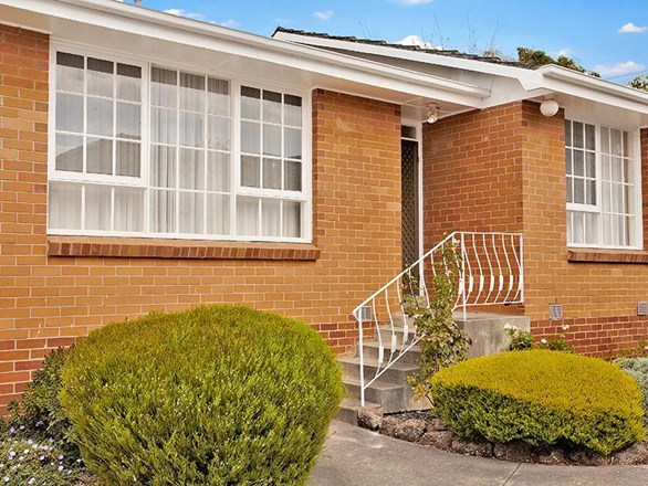 2/61 Doncaster East Road, Mitcham VIC 3132