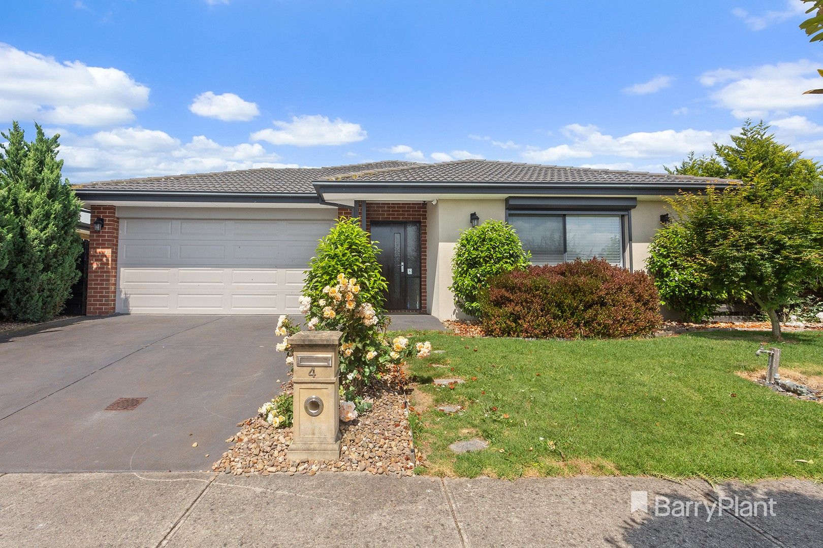 4 bedrooms House in 4 Linnea Drive YARRAGON VIC, 3823