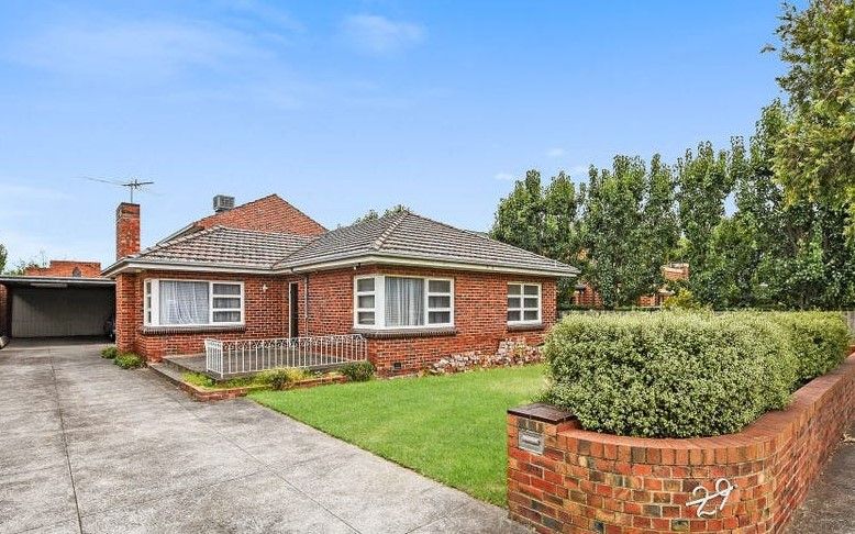 5 bedrooms House in 29 Lilac Street BENTLEIGH EAST VIC, 3165
