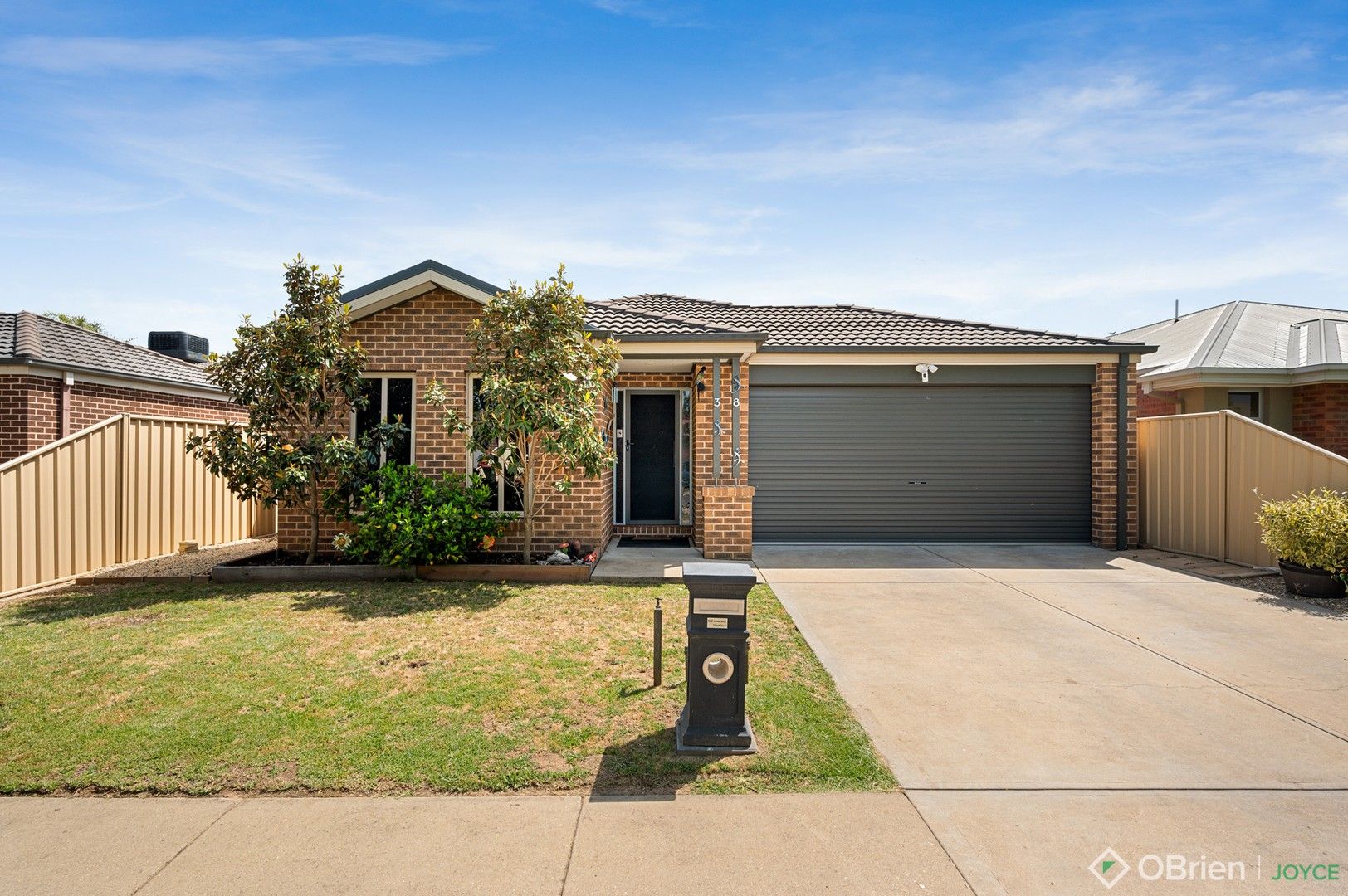 4 bedrooms House in 38 Thomas Wedge Drive WANGARATTA VIC, 3677