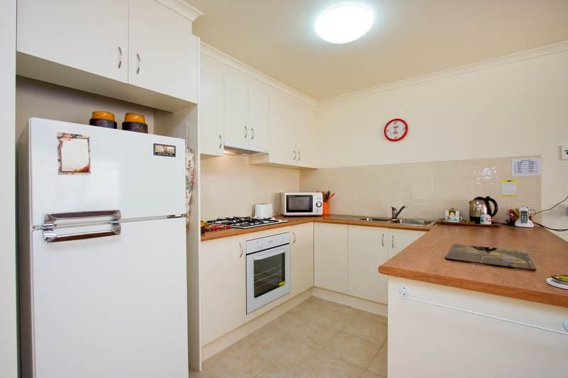 3/5 Pleasant Street, Kilsyth VIC 3137, Image 2