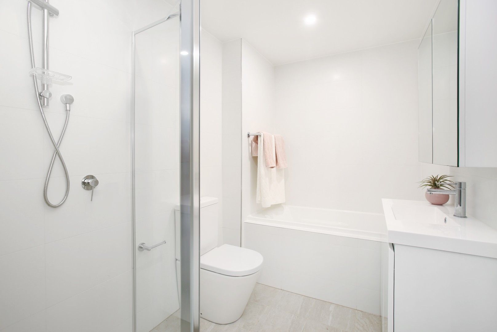 2 bedrooms Apartment / Unit / Flat in B203/8 Hannah Street WESTMEAD NSW, 2145