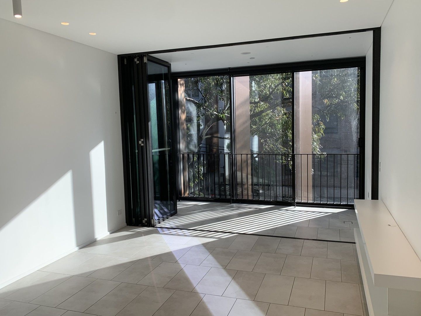 1 bedrooms Apartment / Unit / Flat in 8 Central Park Ave CHIPPENDALE NSW, 2008