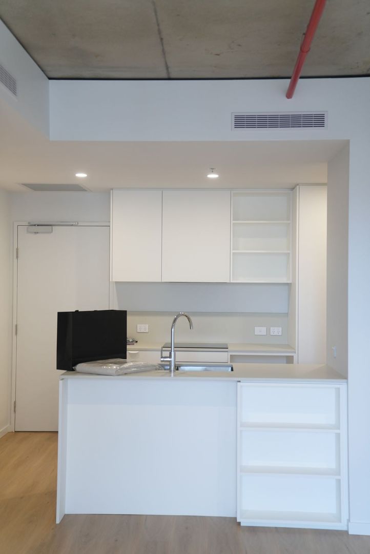 2 bedrooms Apartment / Unit / Flat in 808/1 Corinna Street PHILLIP ACT, 2606