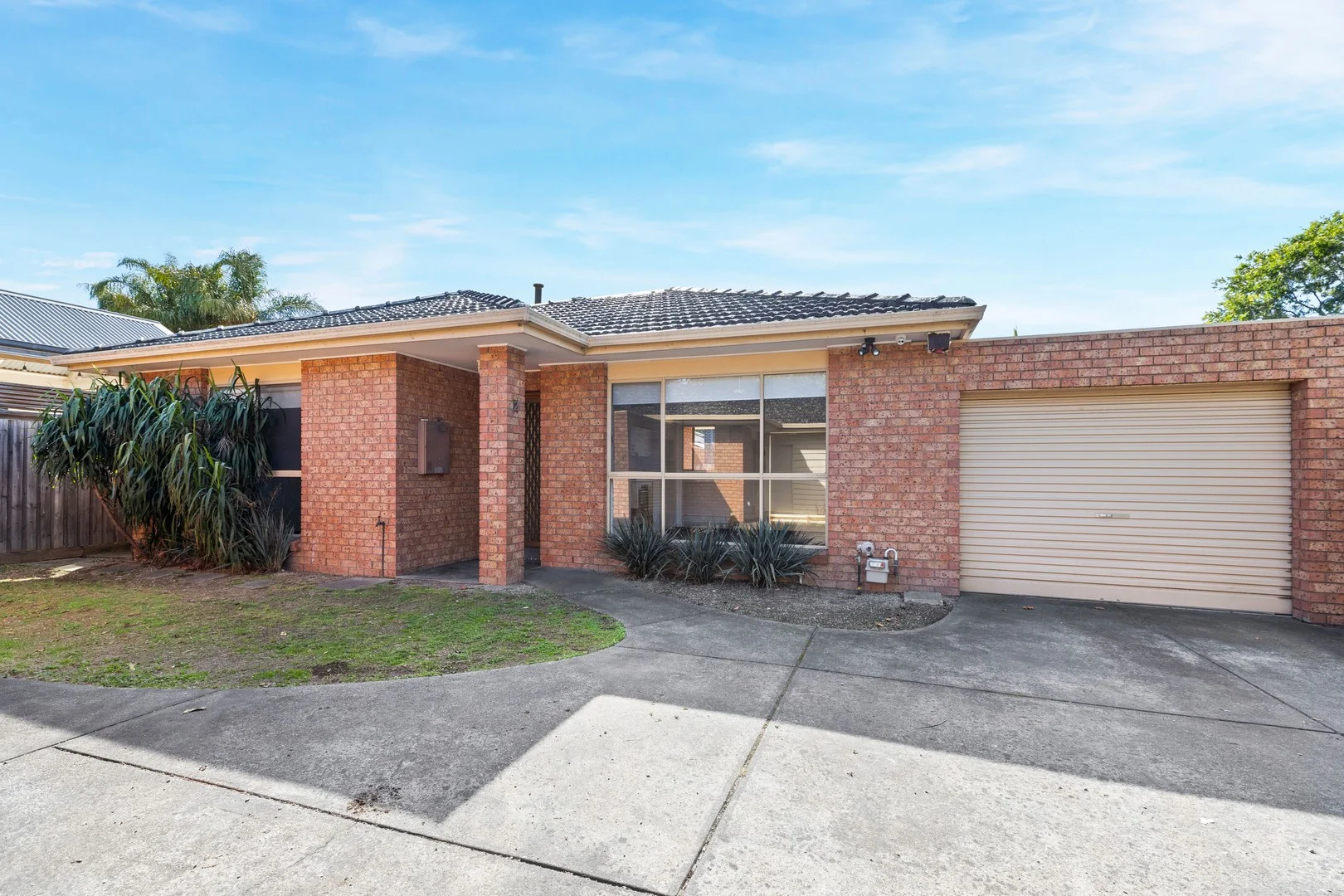 2/46 Woodland Street, Strathmore VIC 3041