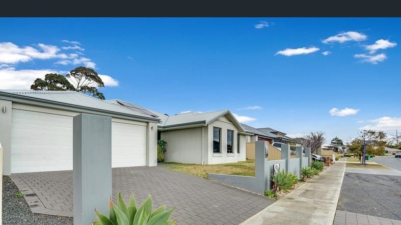 4 bedrooms House in 26 Barker Boulevard GLEN IRIS WA, 6230