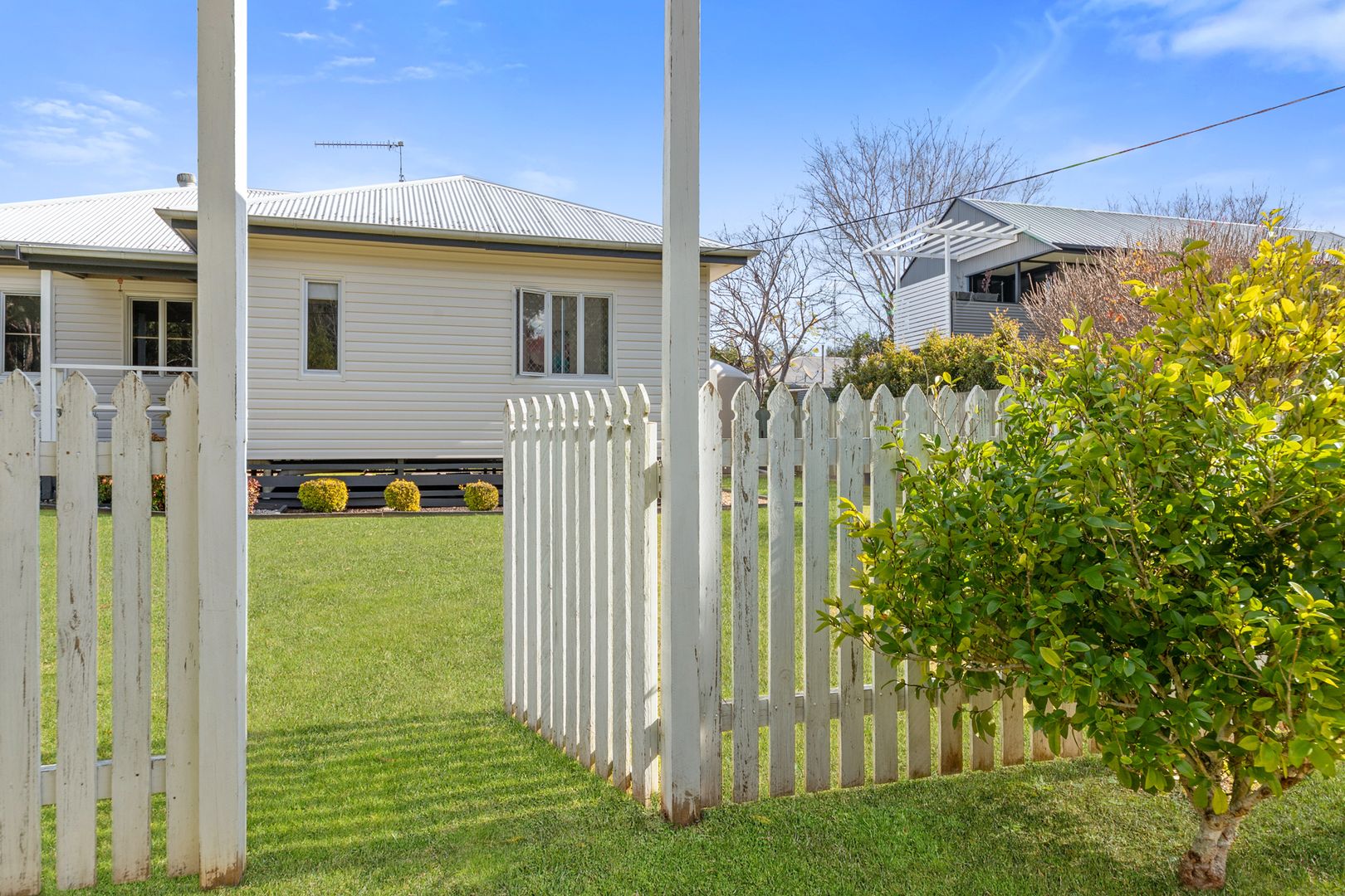 22 Francis Terrace, Esk QLD 4312, Image 2