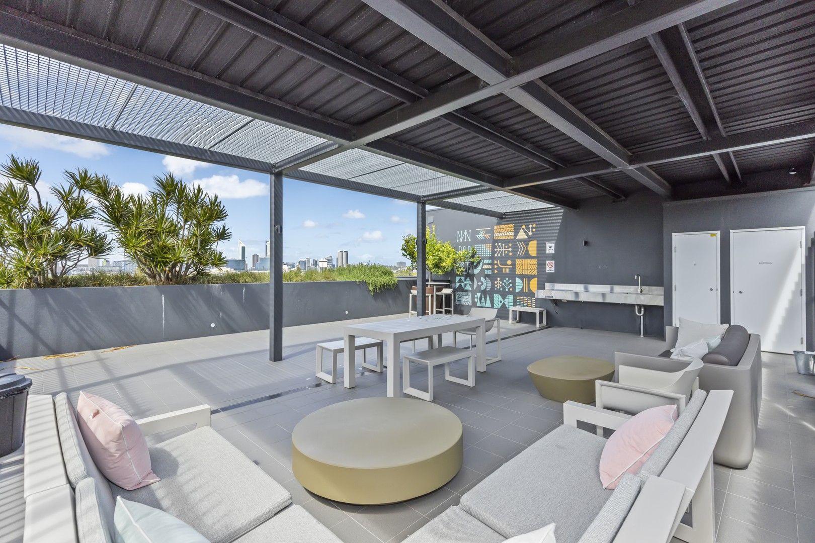 2 bedrooms Apartment / Unit / Flat in Unit 41/570 William St MOUNT LAWLEY WA, 6050