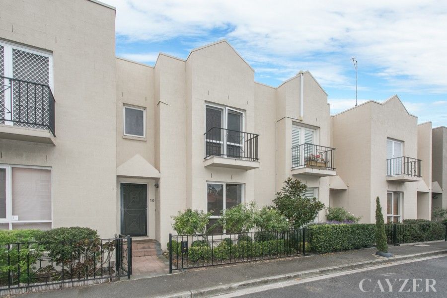 3 bedrooms House in 10 Davies Street PORT MELBOURNE VIC, 3207