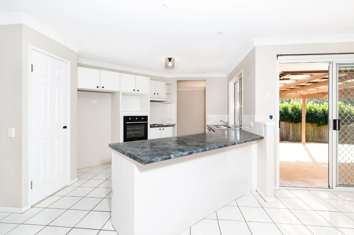 Additional image 3 of 5 Oakblue Crescent, Kallangur QLD 4503