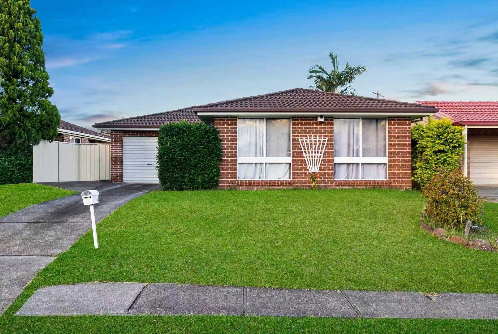 4 bedrooms House in 6 Halsley Street HASSALL GROVE NSW, 2761