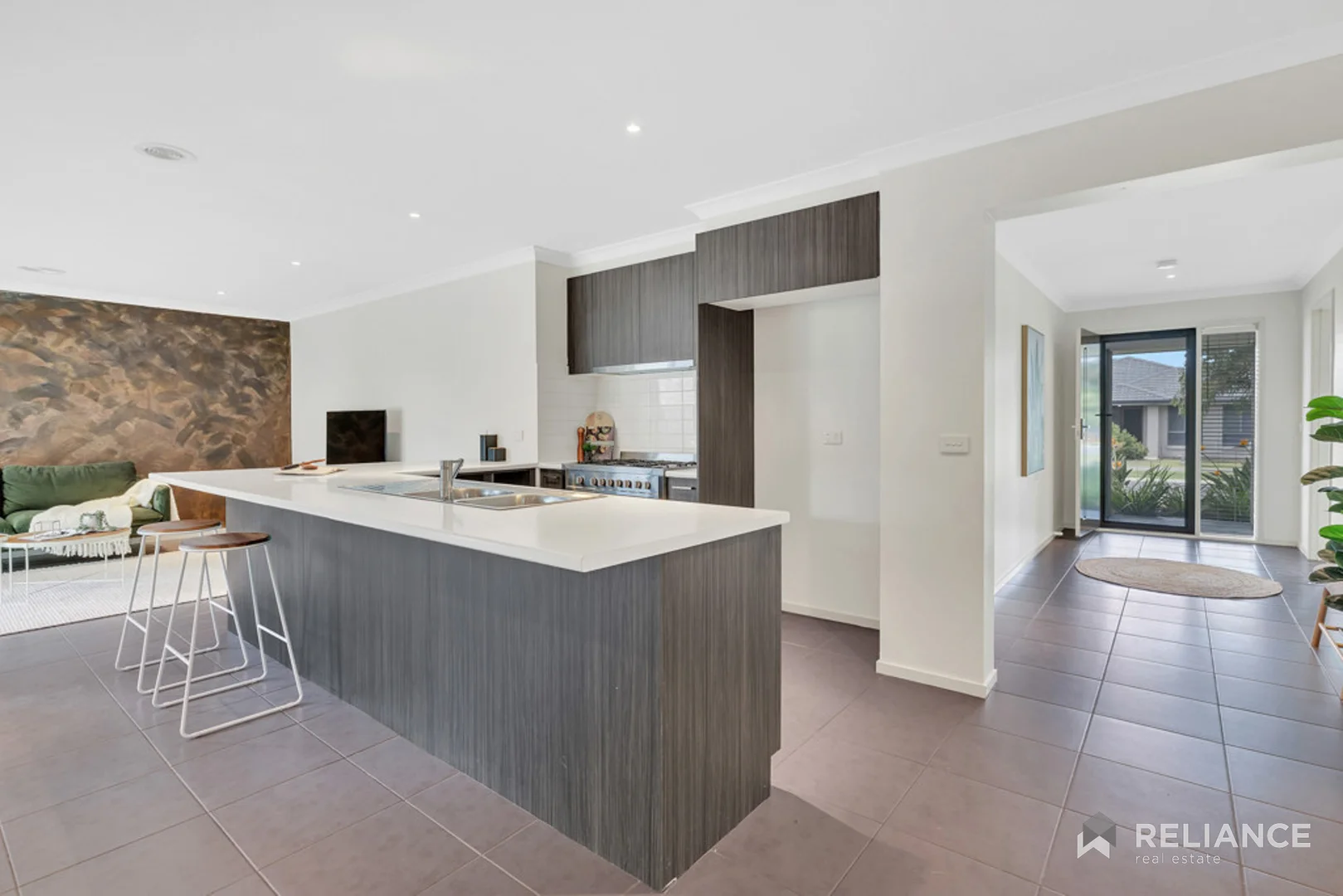 Additional image 5 of 1 Lambertia Crescent, Manor Lakes VIC 3024