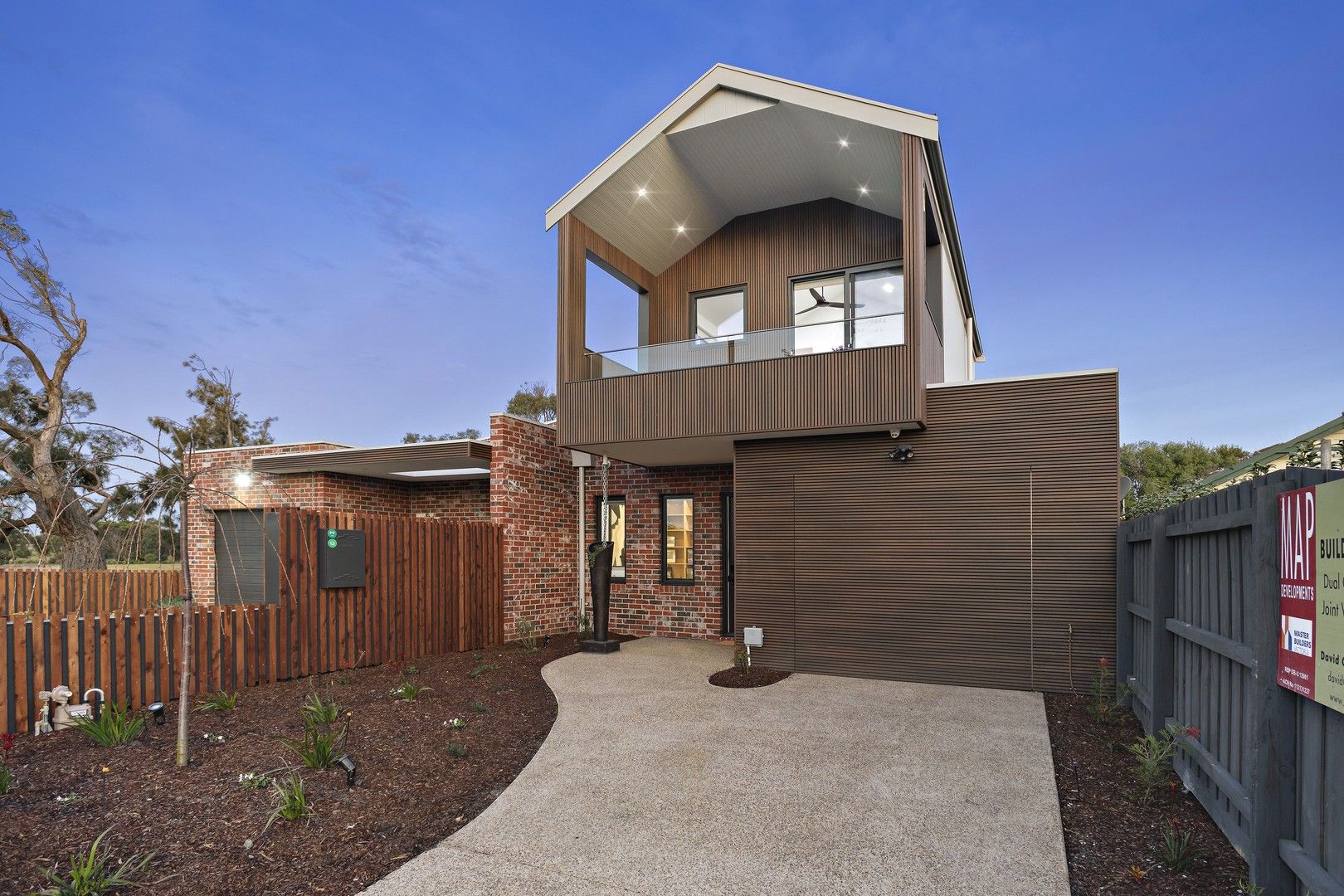 3 bedrooms Townhouse in 64 Eulinga Avenue ASPENDALE VIC, 3195