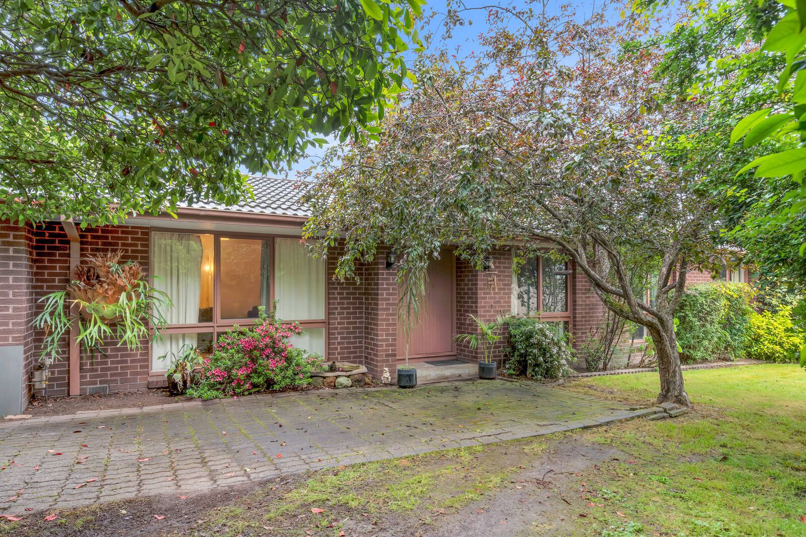 6 Cedar Court, Gisborne VIC 3437, Image 0