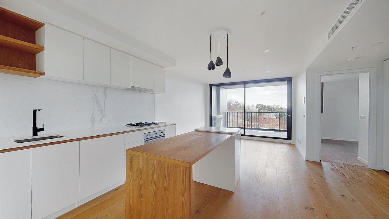 2 bedrooms Apartment / Unit / Flat in 513/188 Whitehorse Road BALWYN VIC, 3103