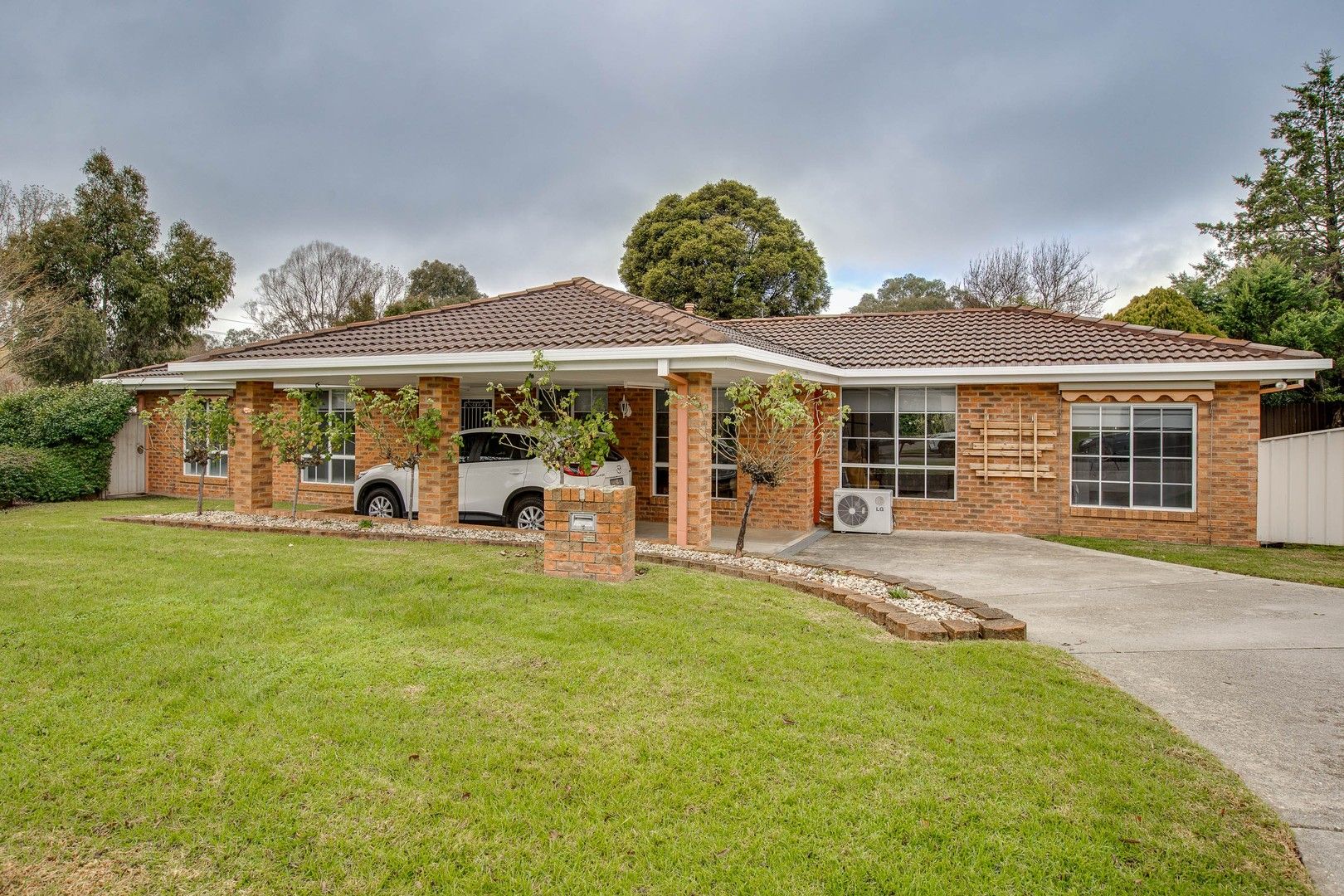 1 Livingstone Court, Lavington NSW 2641, Image 0