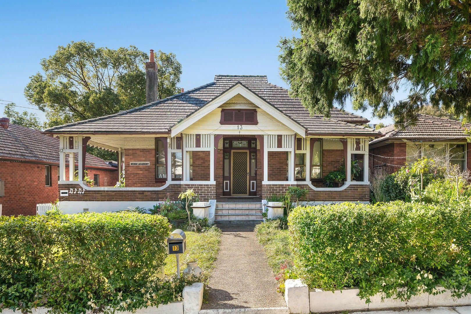 8 bedrooms House in 13 Abbotsford Road HOMEBUSH NSW, 2140
