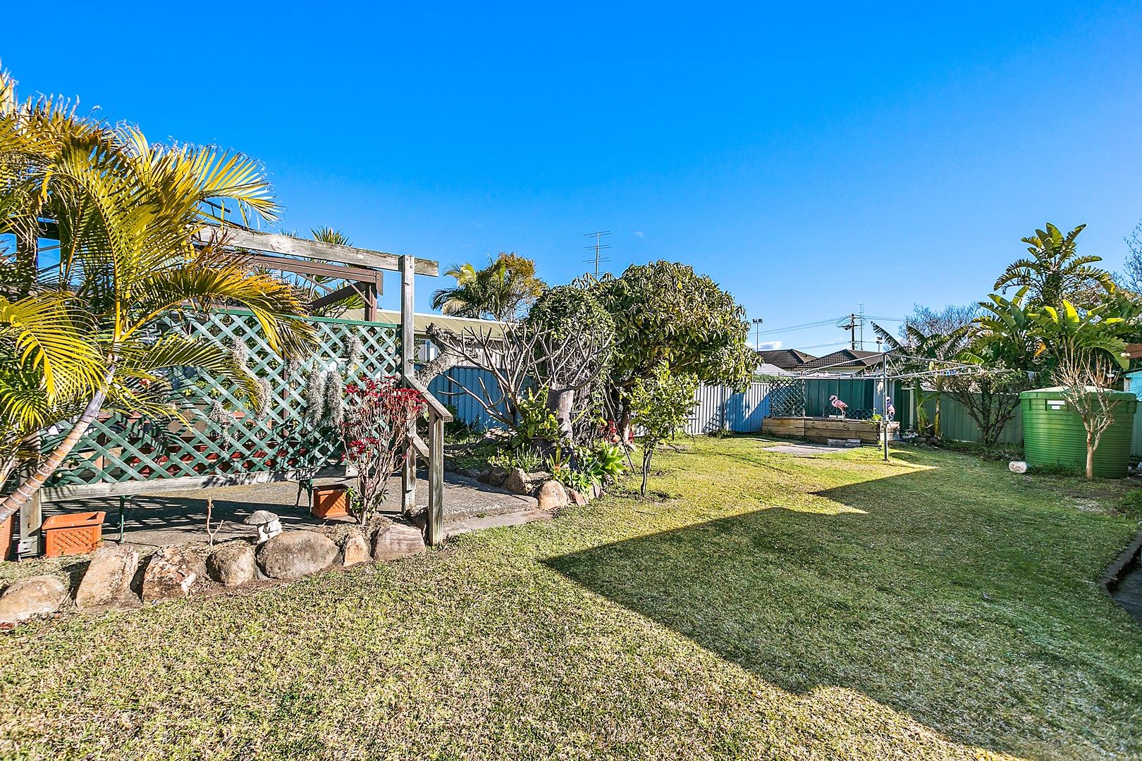 17 Gordon Avenue, Oak Flats NSW 2529, Image 0