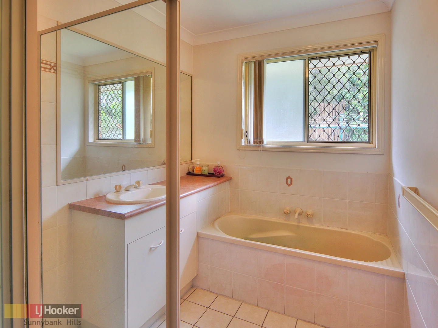 Additional image 12 of 27 Mayfair Place, Stretton QLD 4116
