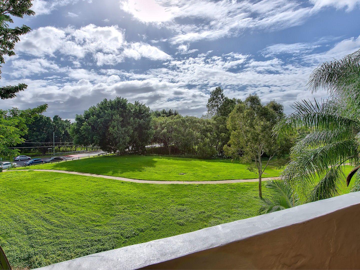 2 bedrooms Apartment / Unit / Flat in 12/16 Jellicoe Street COORPAROO QLD, 4151