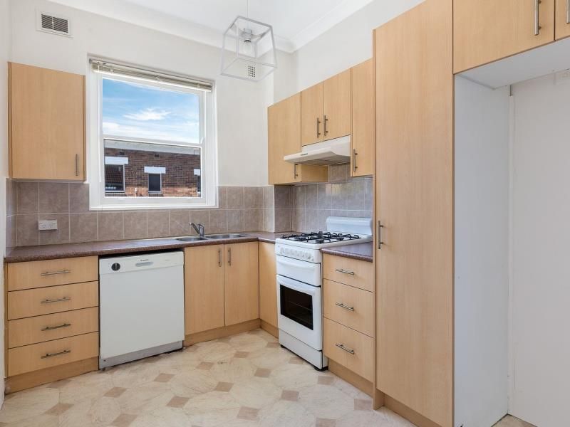 2 bedrooms Apartment / Unit / Flat in 12/102 Curlewis Street BONDI BEACH NSW, 2026