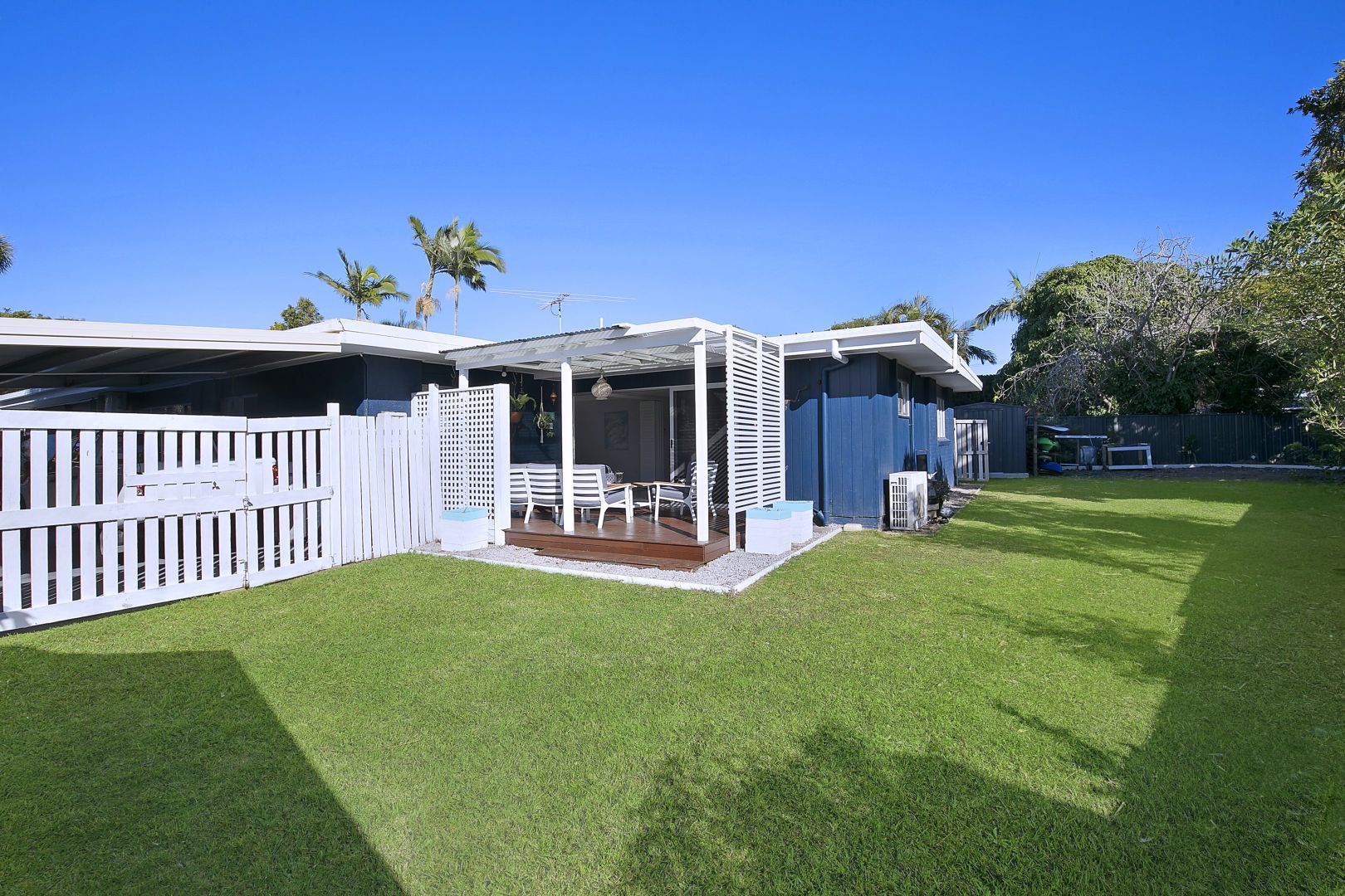 17 Kalimna Drive, Clontarf QLD 4019, Image 2