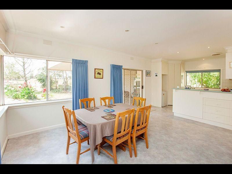 483 Darnum Allambee Road, Cloverlea VIC 3822, Image 2