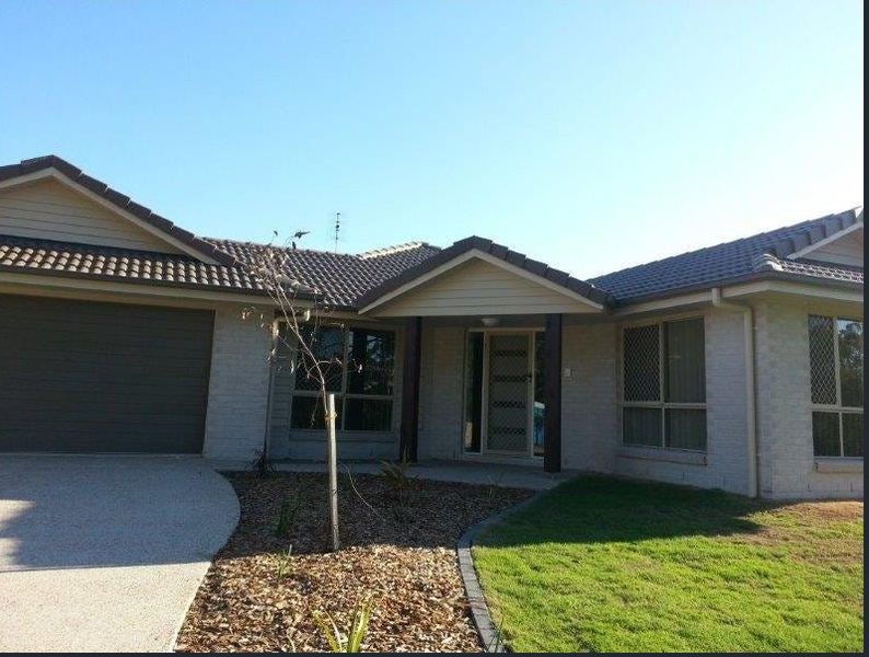 4 bedrooms House in 40 Creekview Drive NEW AUCKLAND QLD, 4680