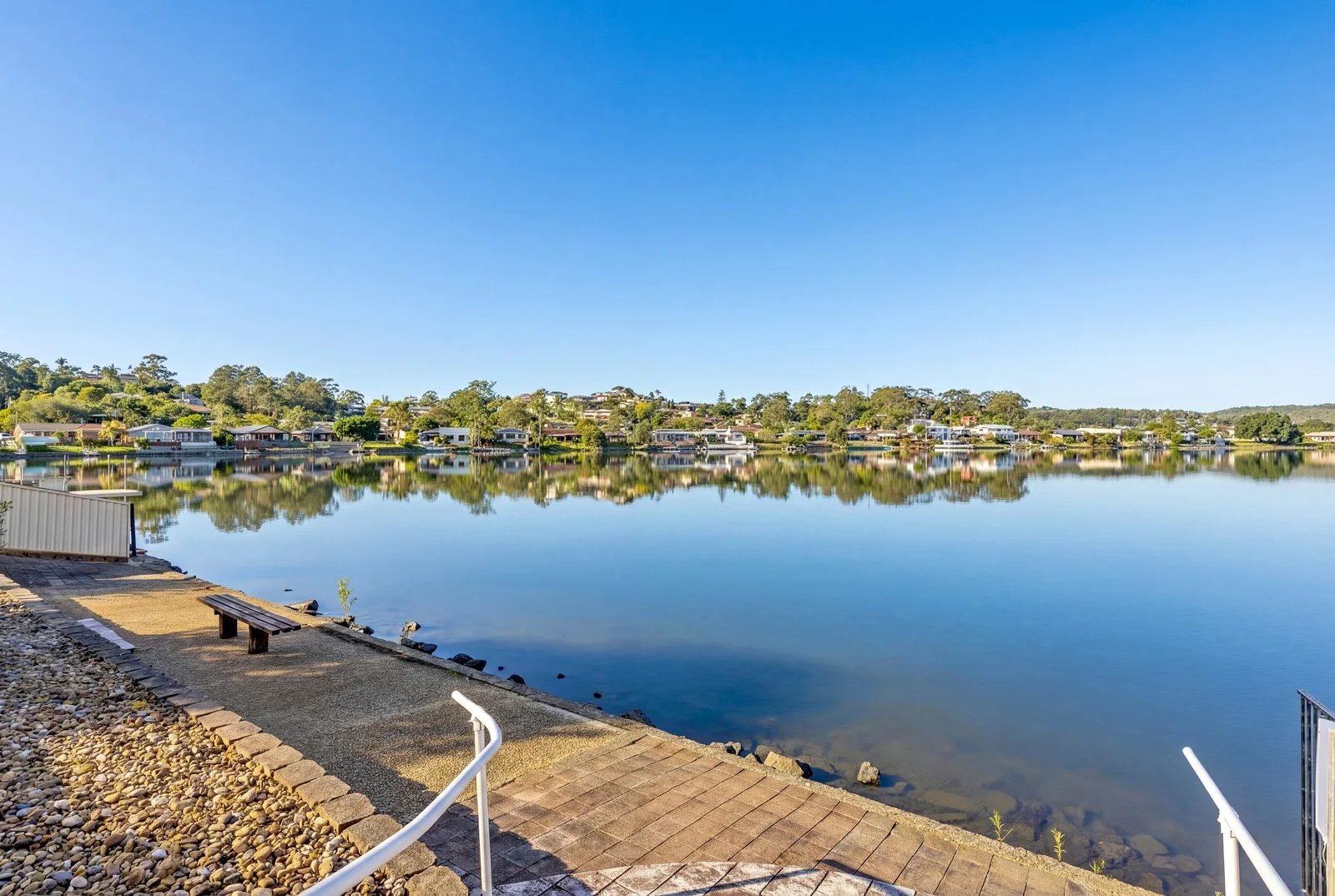 17 Angelica Street, Elanora QLD 4221