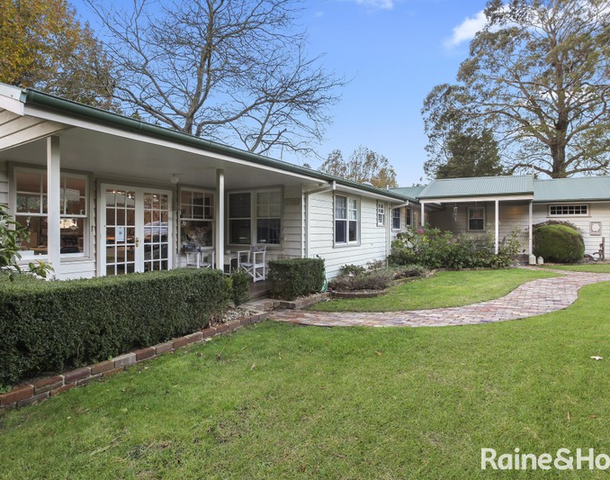 7 Russell Road, Leura NSW 2780