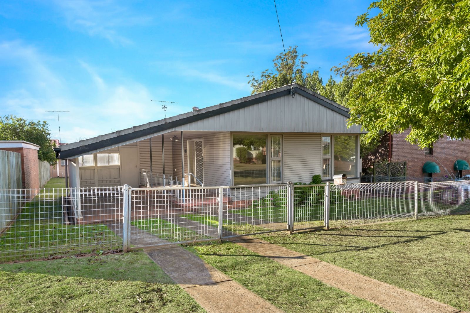 23 Hunter Street, Centenary Heights QLD 4350, Image 0