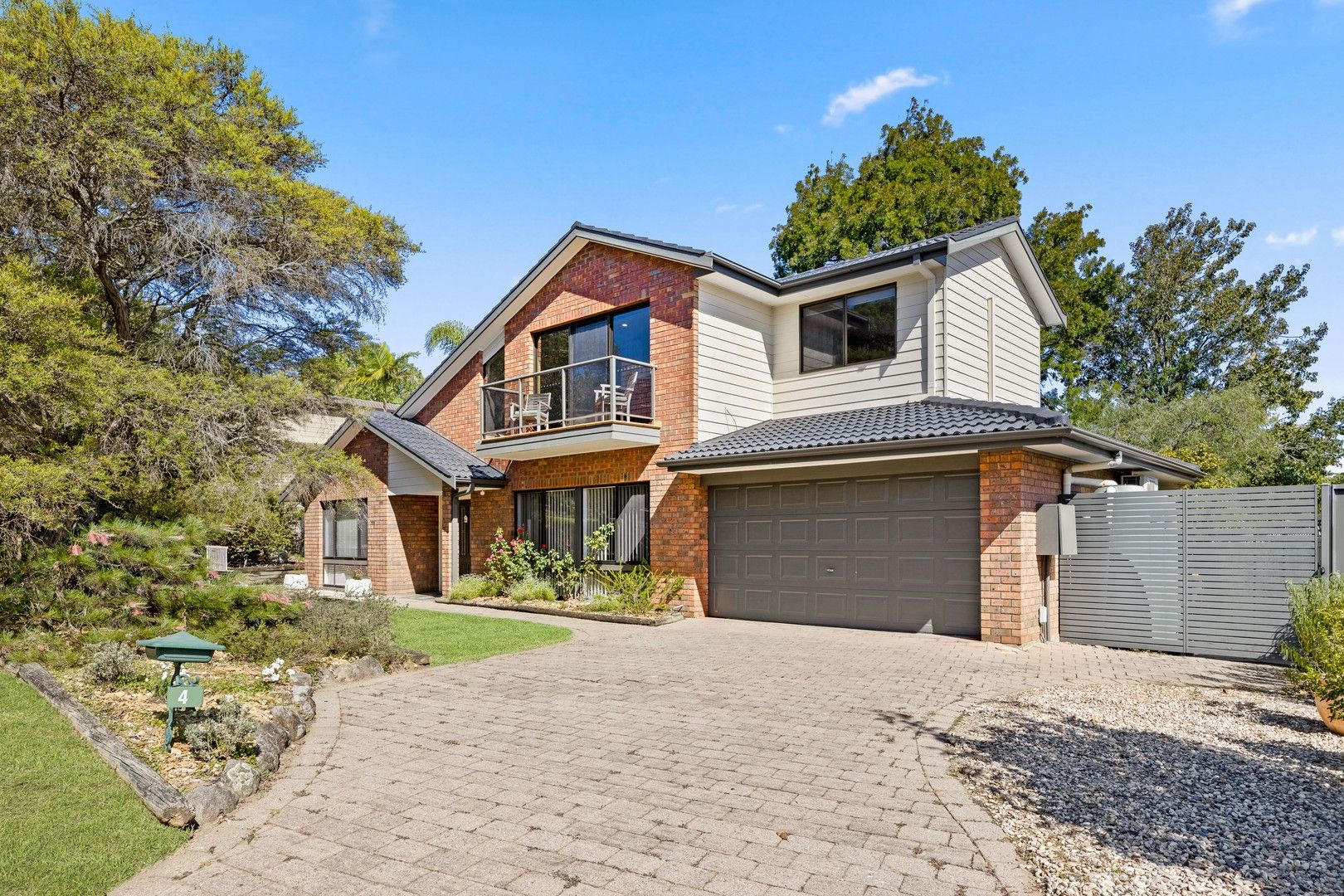 4 Cuthbert Place, Menai NSW 2234, Image 0