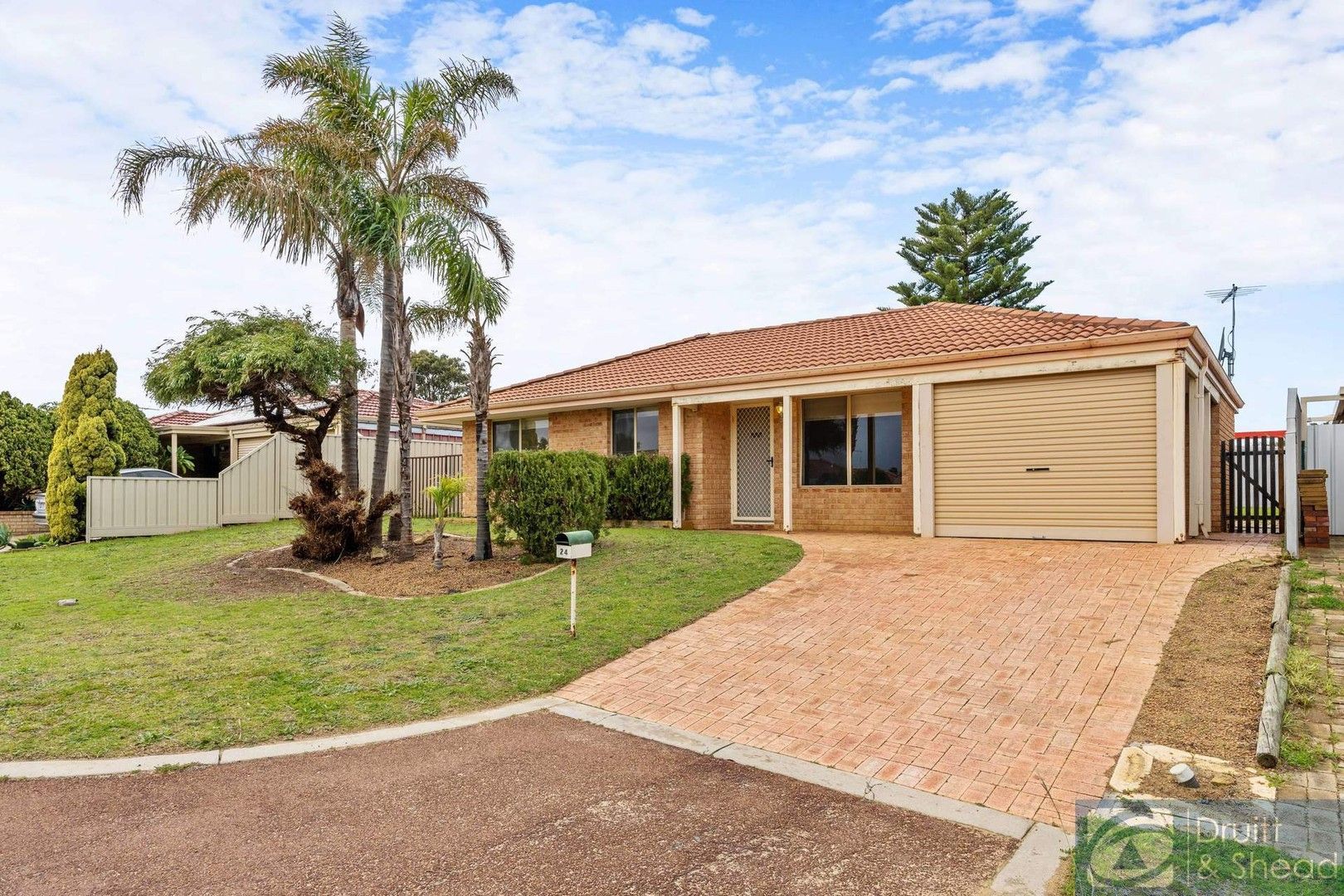 24 Huon Place, Merriwa WA 6030, Image 0