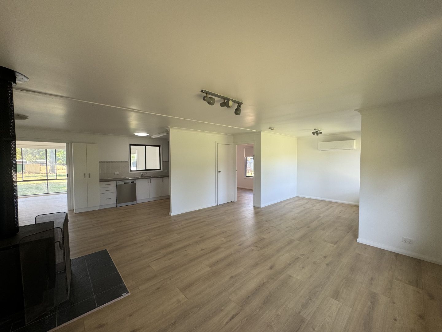 10 Grevillea Ave, Eugowra NSW 2806 House For Rent 440 Domain